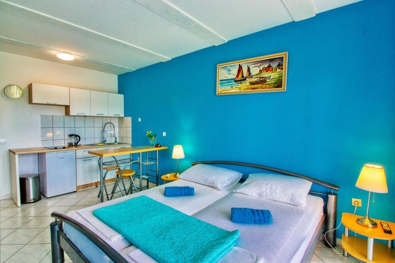 Apartman Studio Pula Exterior foto