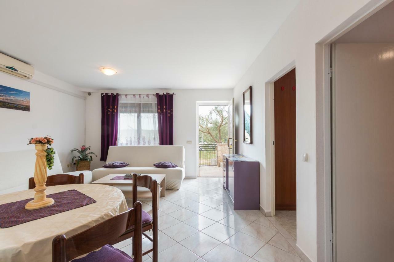 Apartman Studio Pula Exterior foto