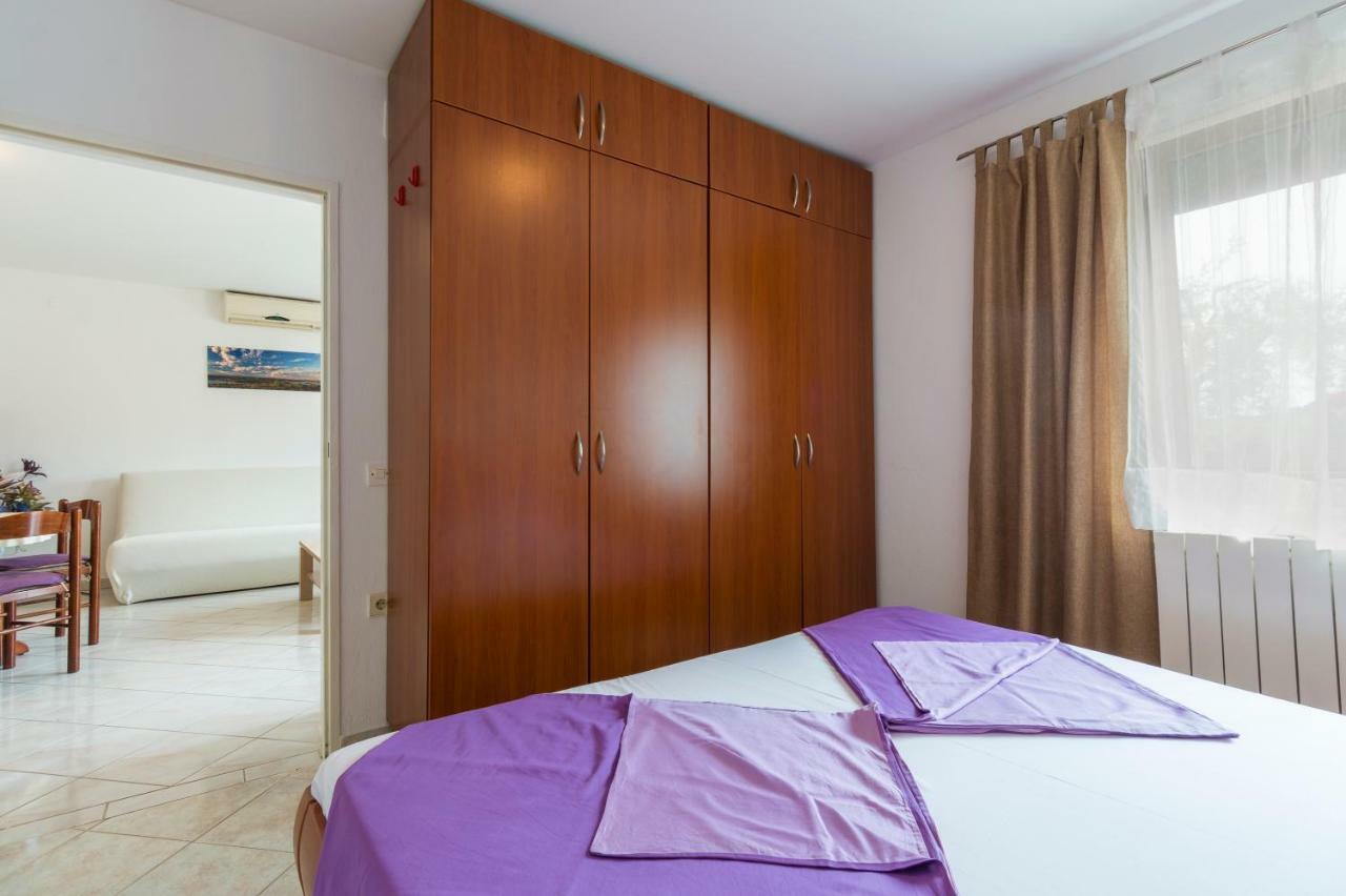 Apartman Studio Pula Exterior foto